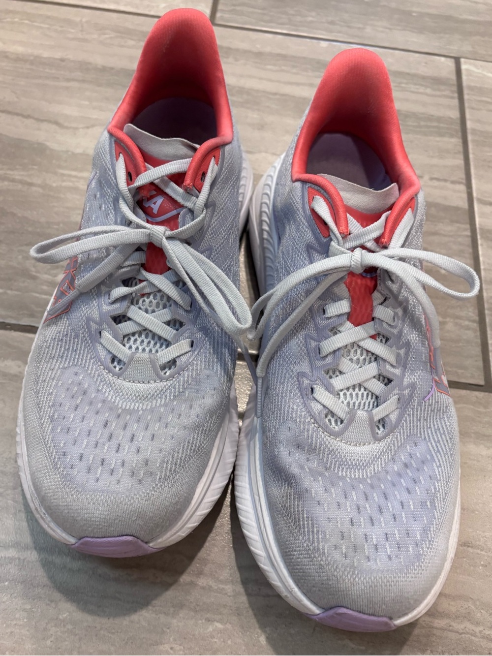 Hoka Mach 6 Light Gray Running Shoes